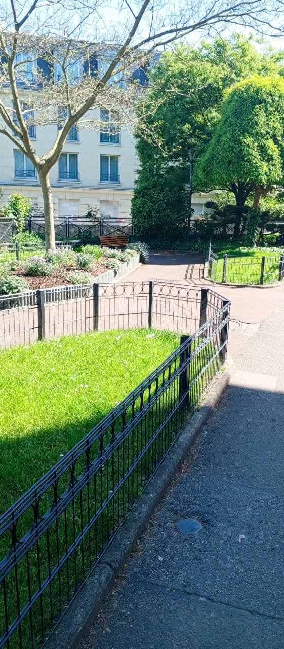 A random park in Meudon.