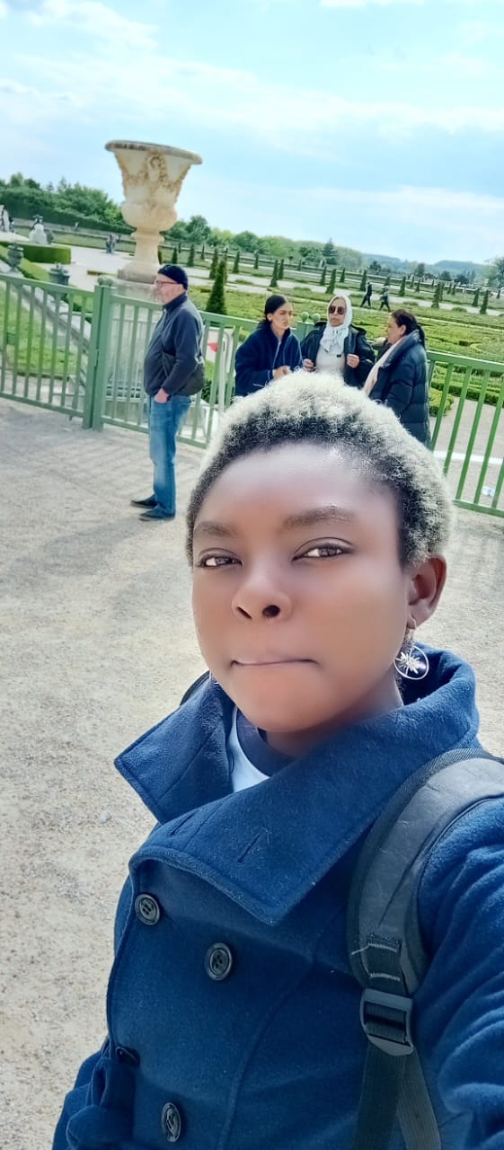 The Versailles Palace is so big you have to see everything for yourself, this is the garden area.