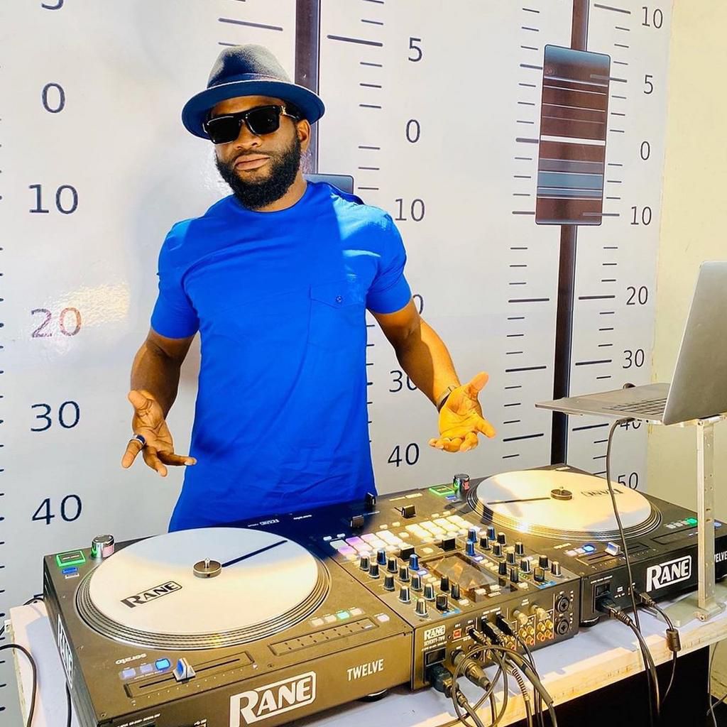 DJ Obi received a lot of backlash on social media over his awful performance [Instagram/DJObiajent]